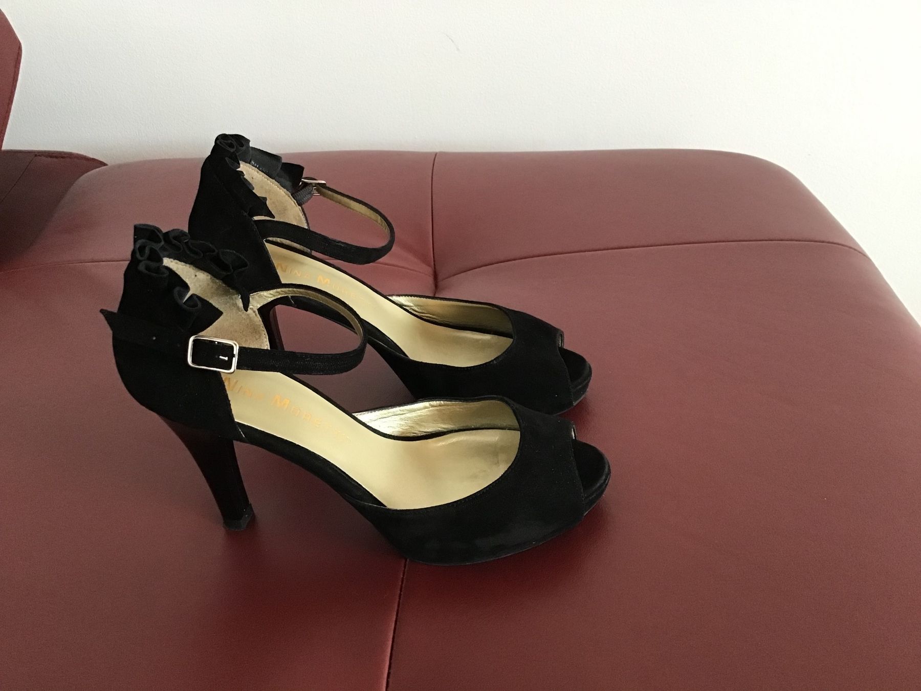 Scarpe da donna: Sandales Nina Moretti – Usato da Neuchâtel venduto da sta_7qfy 1