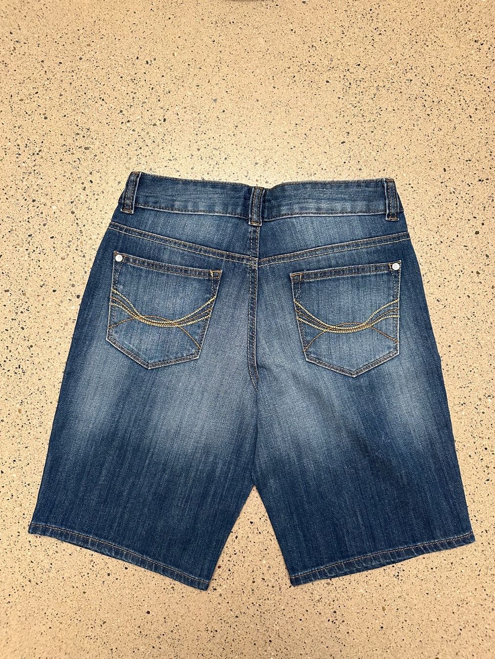 Tom Tailor Jeans: Jeans Shorts Tom Tailor Grösse 27 – Gebraucht aus Winterthur von AngiDi 2