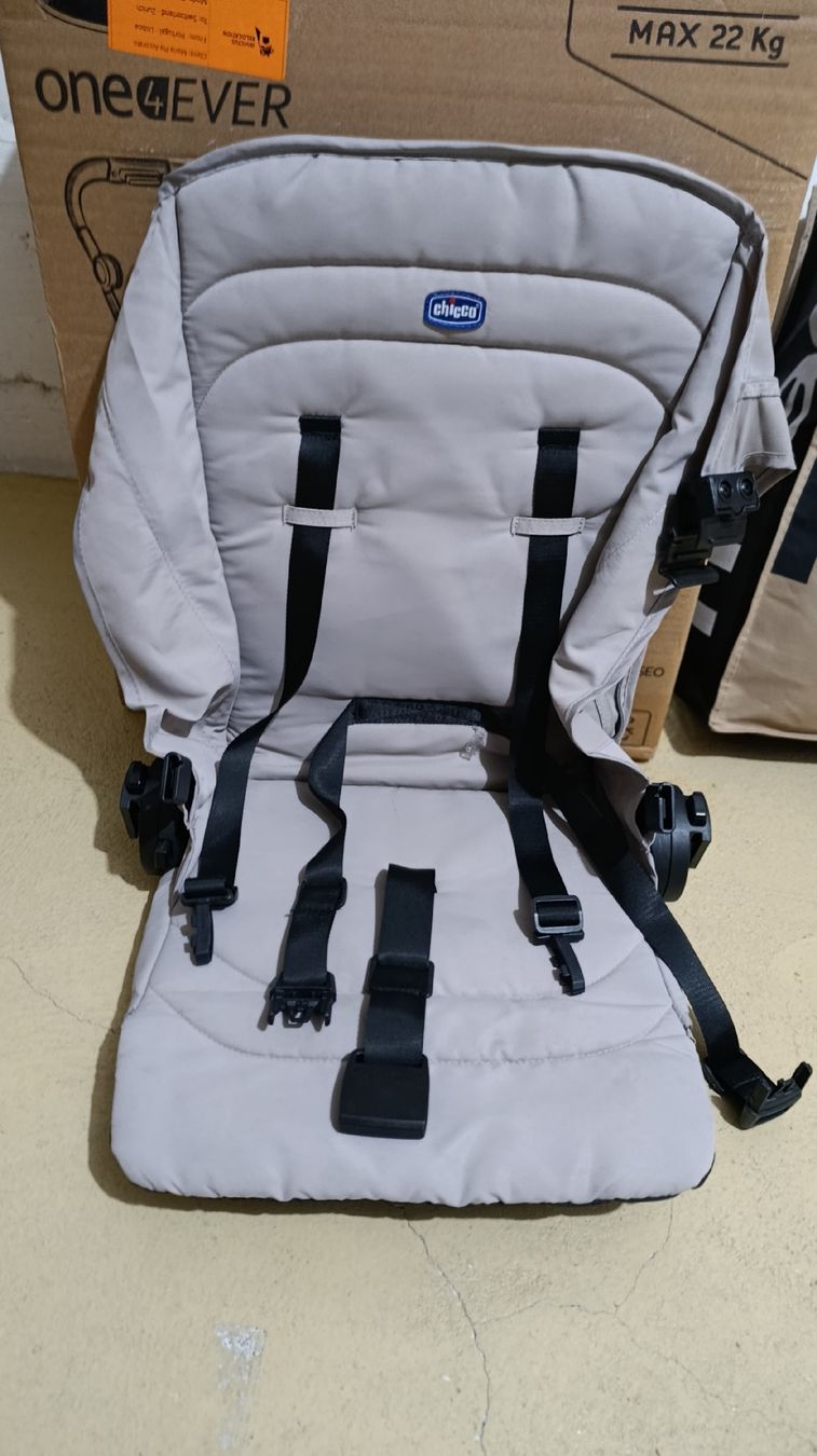 Chicco Carrozzine: Chicco One4Ever Stroller – Usato da Knonau venduto da acc_x8dk 3