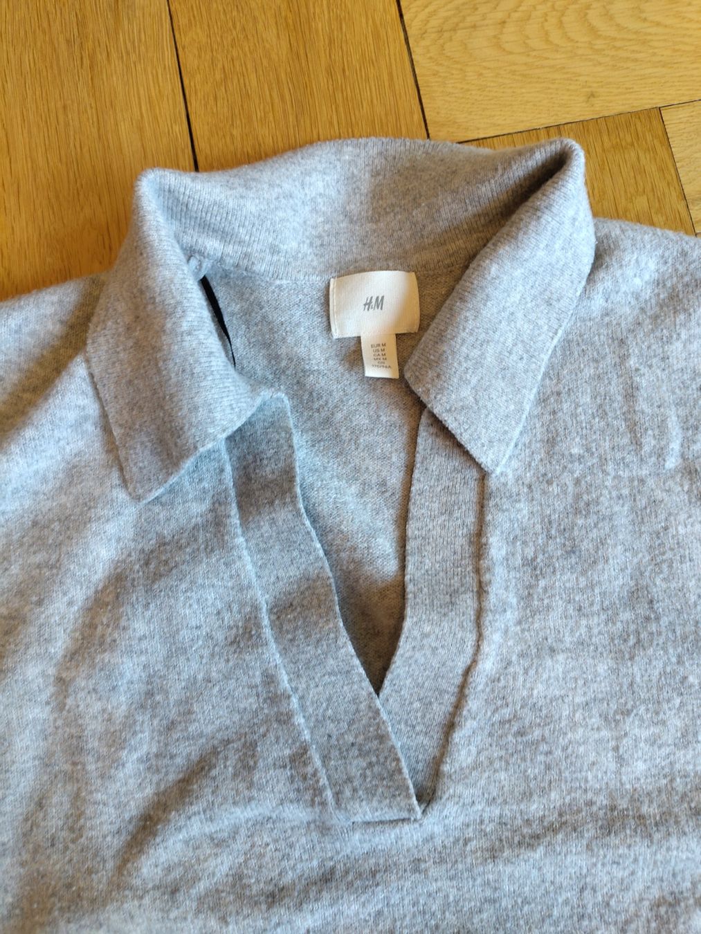 H&M Pullover & Sweatshirts: Pullover – Gebraucht aus Bern von Linii 1