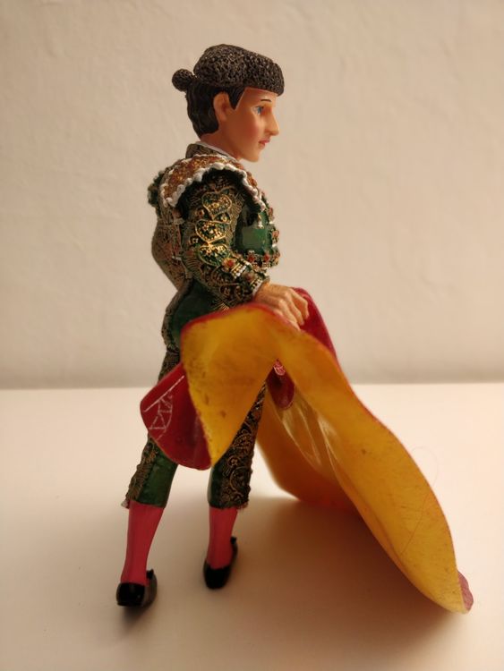 Andalusischer Torero und Stier 2er Set | Kaufen auf Ricardo