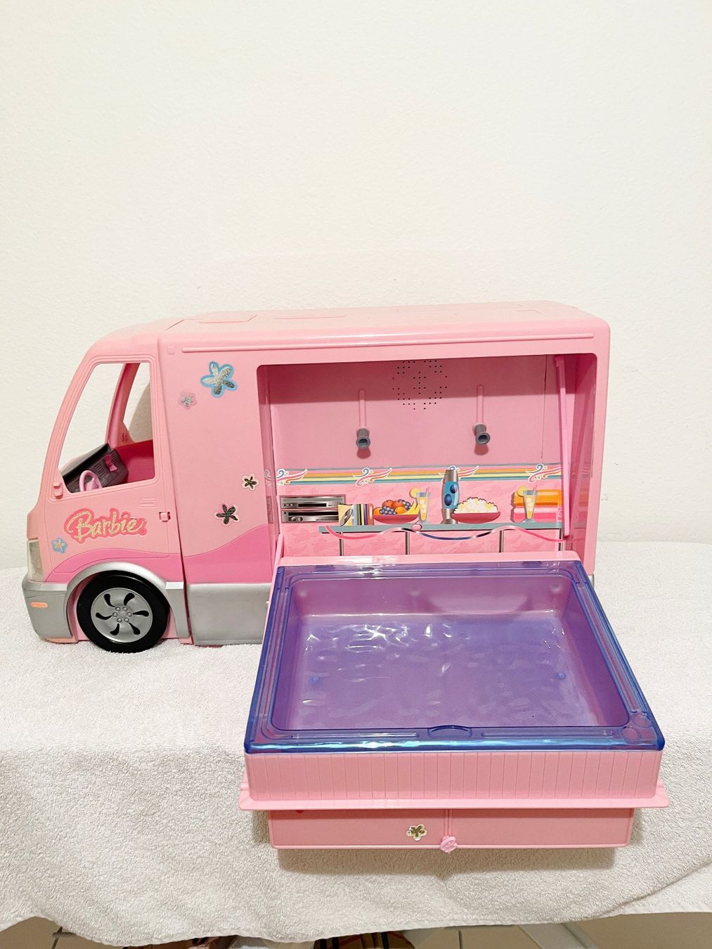 Giocattoli: Barbie Campingwagen mit Pool – Usato da Glattbrugg venduto da Ariel012 8