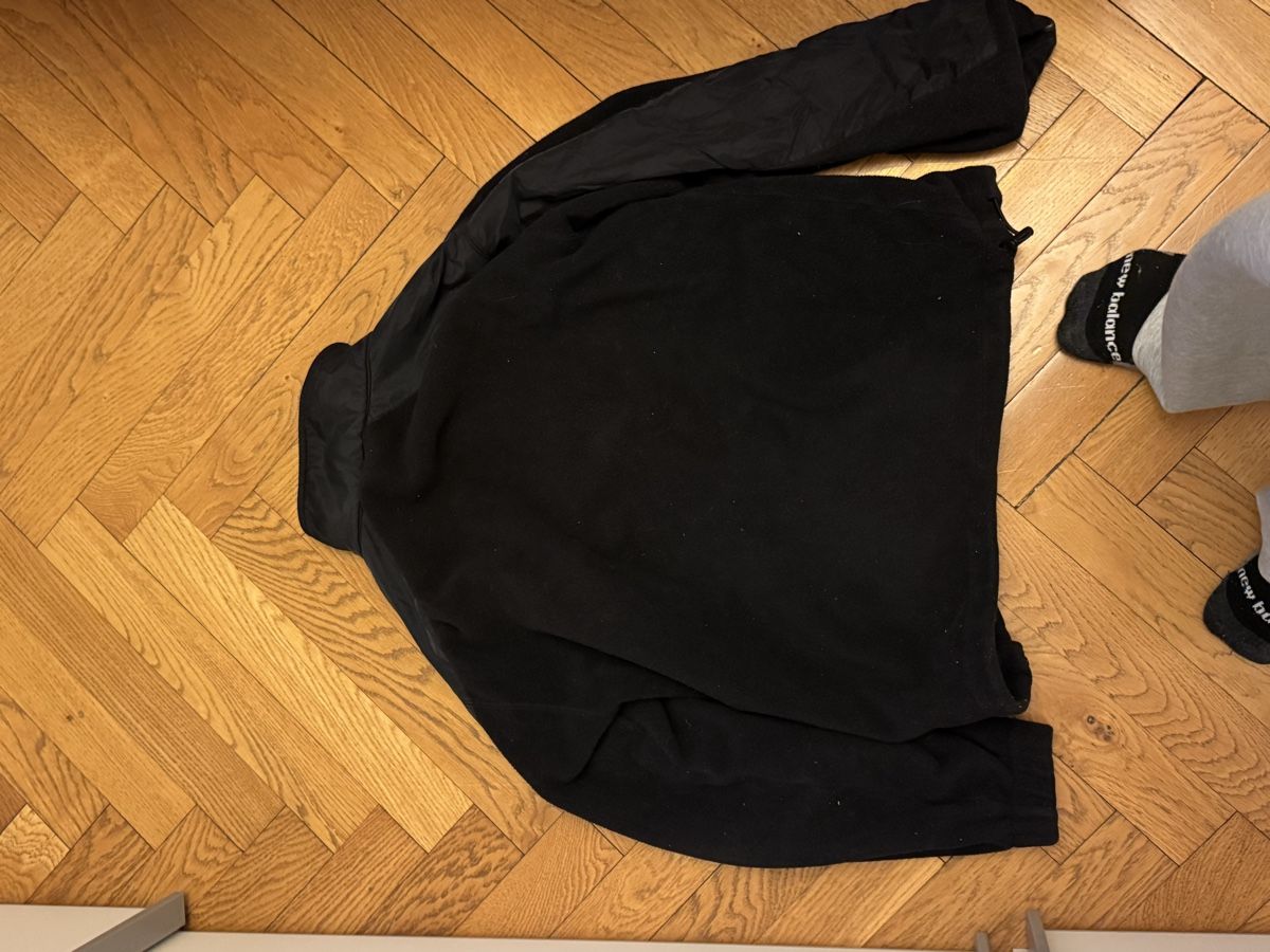 Champion Maglioni & Felpe: Polaire noir Champion taille S  – Nuovo (secondo la descrizione) da Genève venduto da pau_nt5g 1