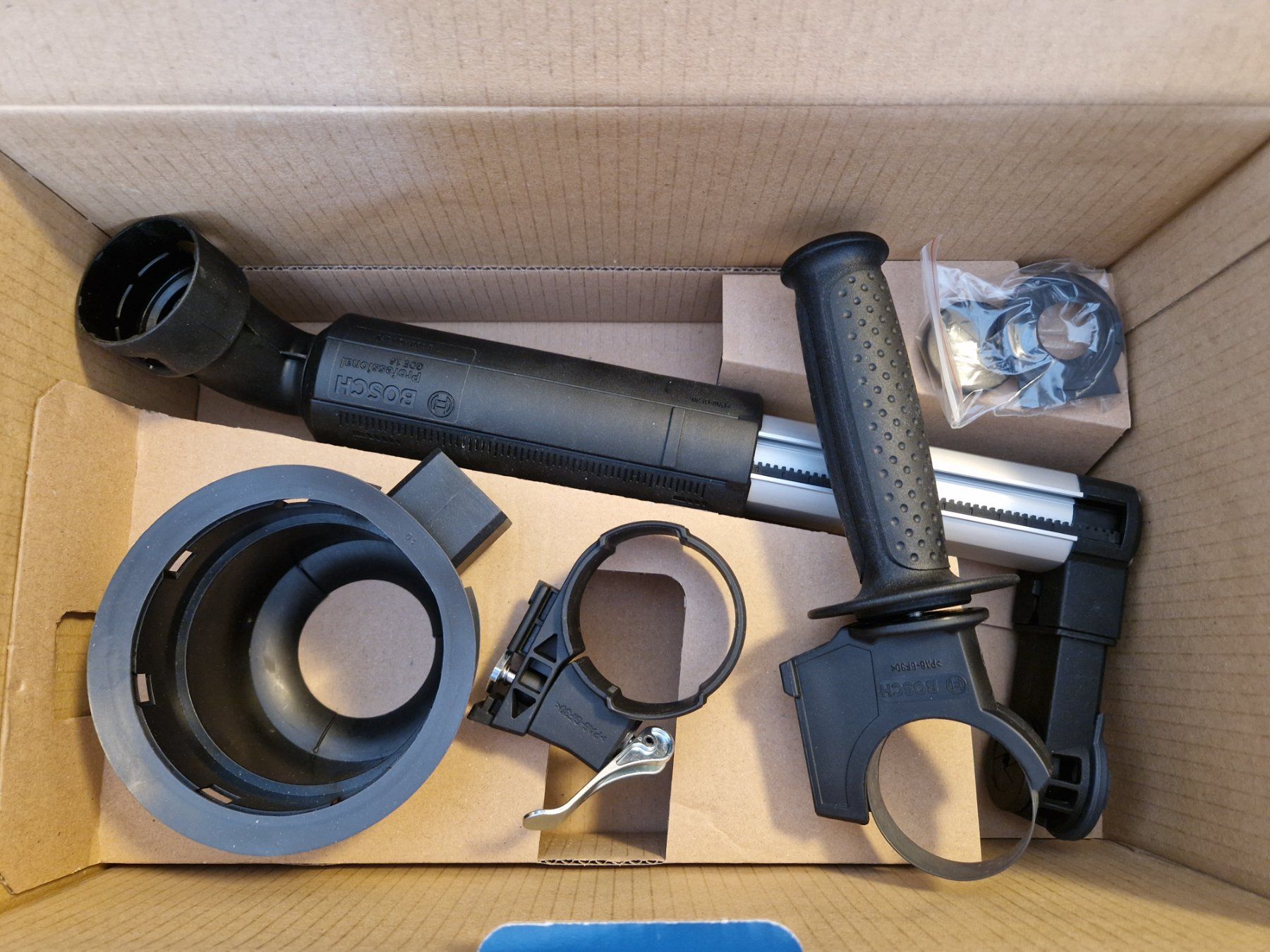 Bosch Laufwerke & Adapter: Bosch Professional GDE 16 Plus (neu) – Neu (gemäss Beschreibung) aus Zürich von maxmahh 1