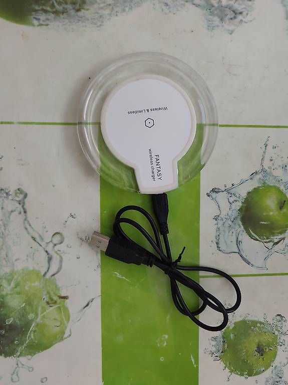 Ladegeräte: SBS wireless charger – Gebraucht aus Wohlen AG von jmo_wjv2 2