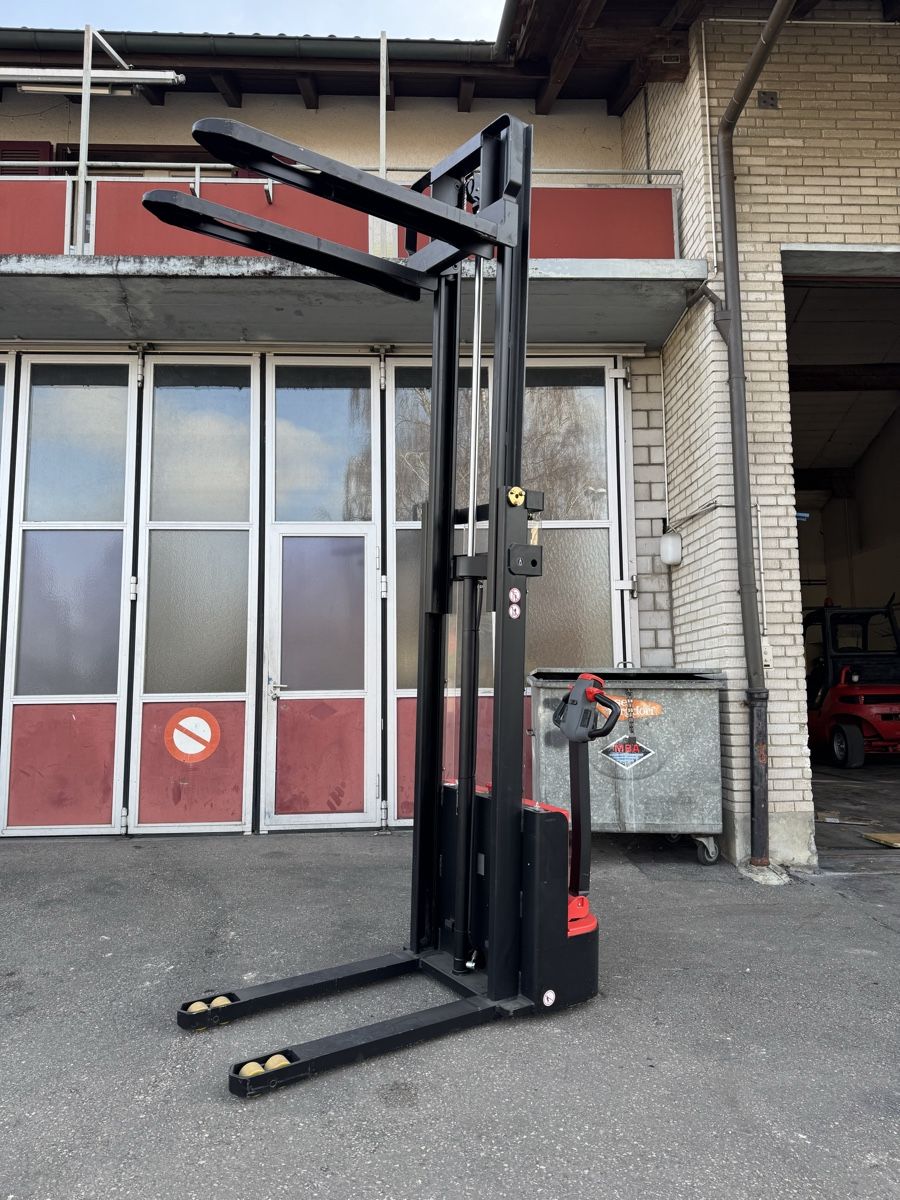 Carrelli elevatori e a forche: Elektro Hubwagen – Nuovo (secondo la descrizione) da Koppigen venduto da JakupiFahrzeughandel 5