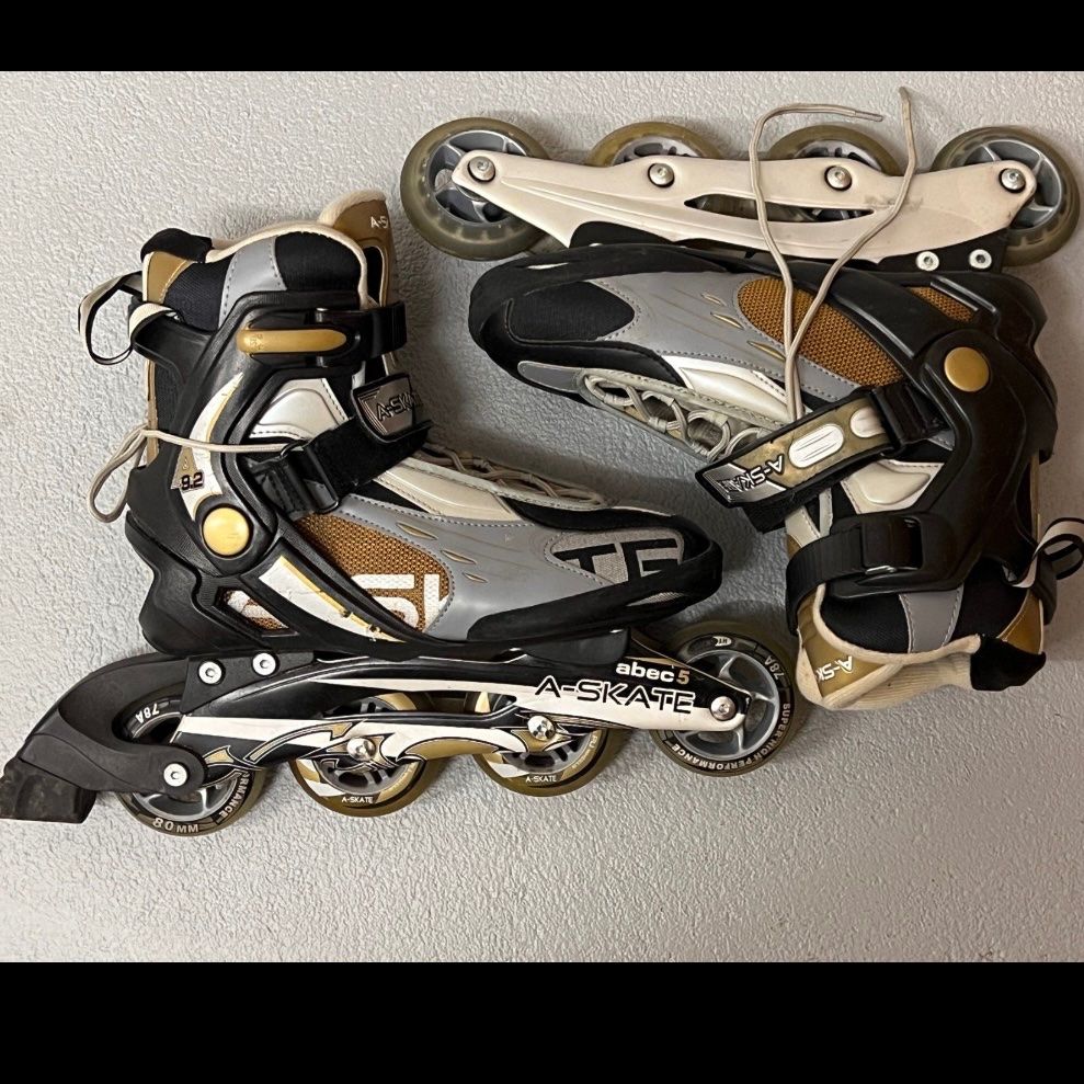 Patins à roul. & inline: Inlineskates – D'occasion à Turgi par lenfantterrible