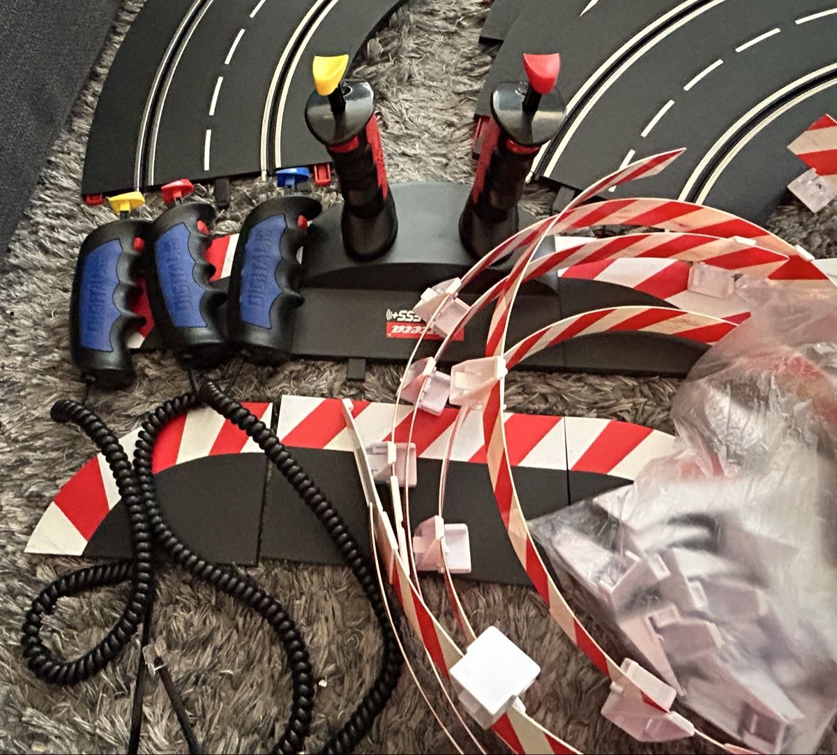 Carrera Piste: Carrera DIGITAL 132/124 Rennbahn Set mit Wireless, AppConnec – Usato da Zürich venduto da roussii 7