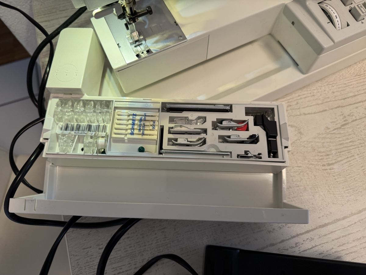 Macchine da cucire: Gritzner Tipmatic 1035 Nähmaschine – Usato da Zunzgen venduto da milesdavis76 4