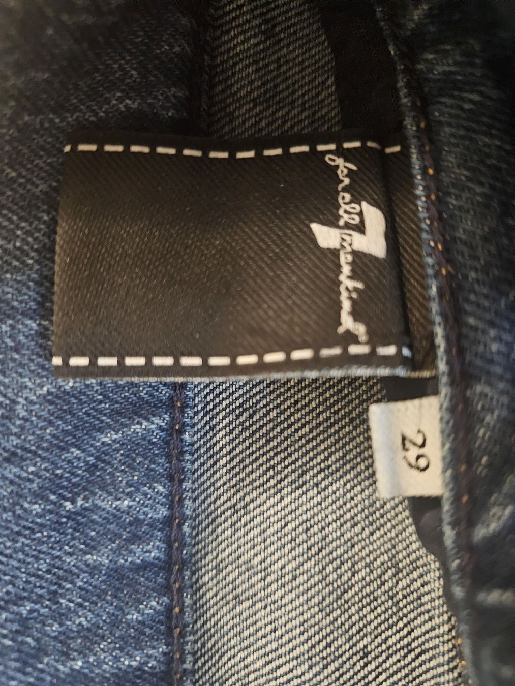 Jeans: Jeans  – Usato da Rotkreuz venduto da canyon05 1