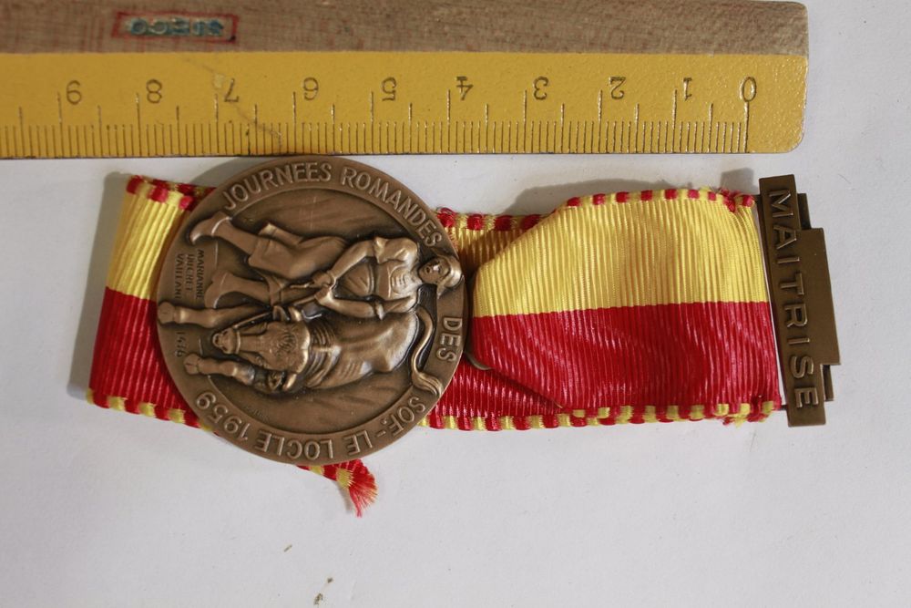 Medaille le locle (Gebraucht) in La plaine für CHF 8 – mit Lieferung ...