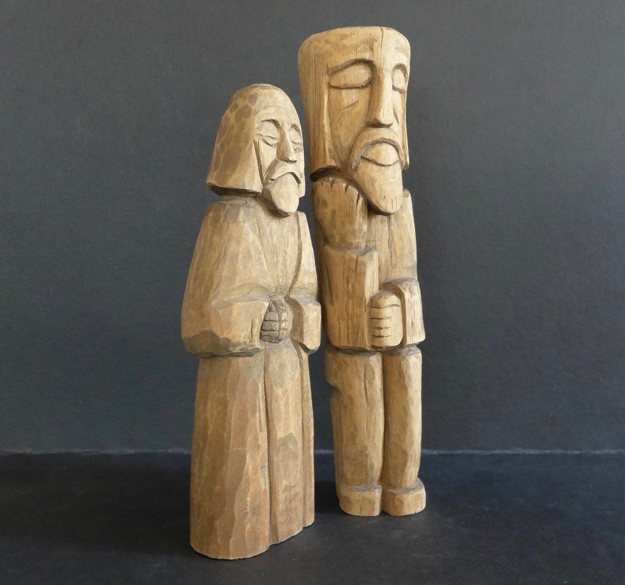 Figuren: 2 Holzfiguren, handgeschnitzt 25 cm. – Gebraucht aus Chur von Bombai01 1