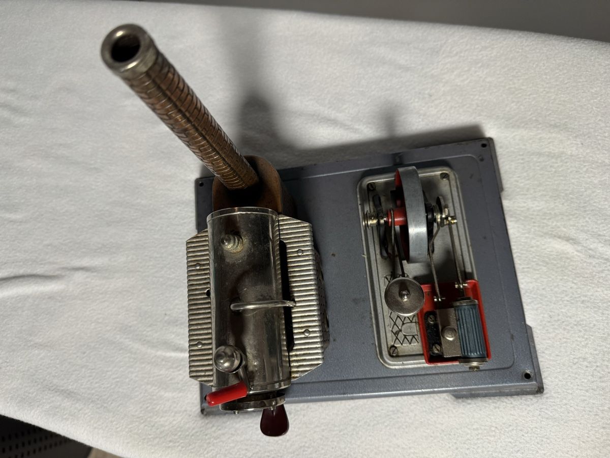 Wilesco Kits de montage: Wilesco Dampfmaschine D10 – D'occasion à Bäretswil par nat_st75 2