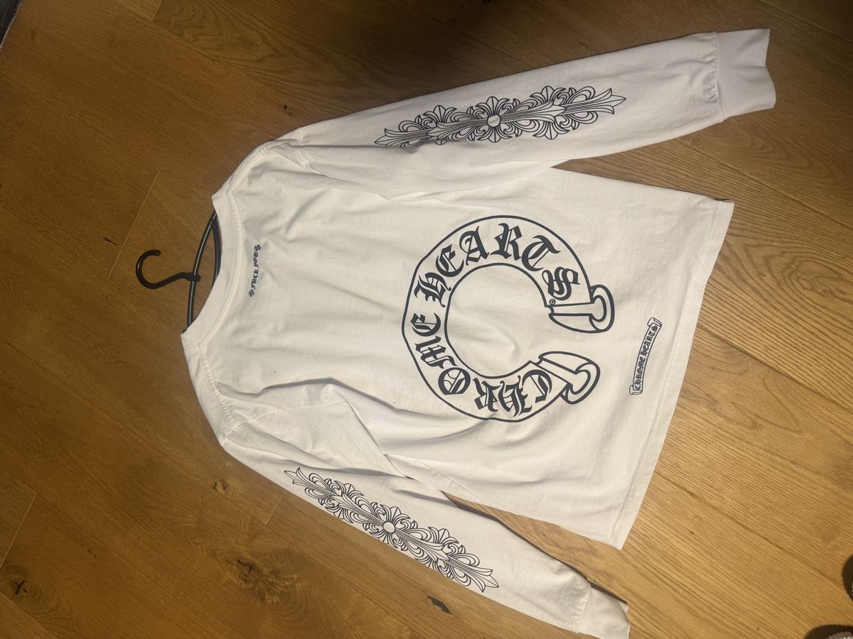 T-shirt: Chrome Long sleeve  – Usato da Uetikon am See venduto da Dariusstasys 2
