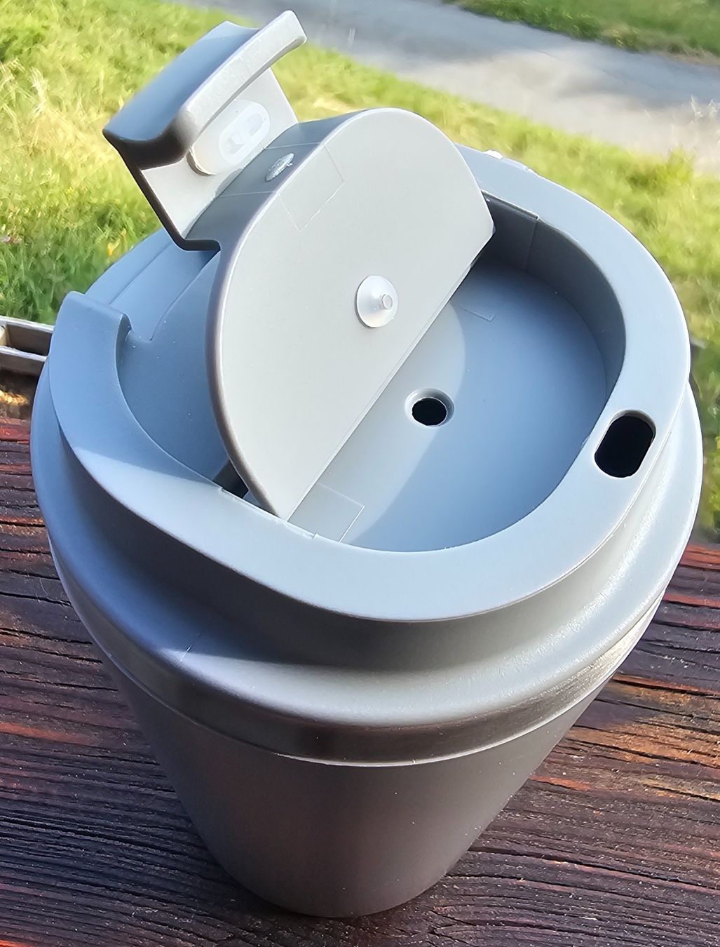 Tasses: Thermos réutilisable gris avec couvercle rabattable – Neuf (Voir description) à Gryon par dra_qxh2 1