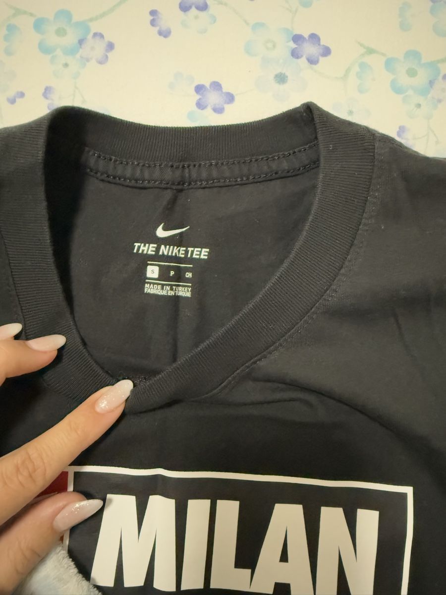 Nike T-shirt: T-shirt Nike nera, taglia S – Nuovo (secondo la descrizione) da Lugano venduto da ari_2v6v 2