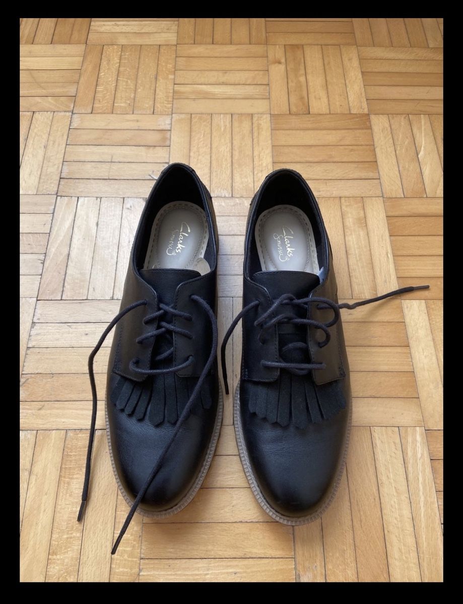 Clarks Scarpe da donna: Clarks Schnürschuhe Leder schwarz 41.5 – Usato da St. Moritz venduto da Magiya