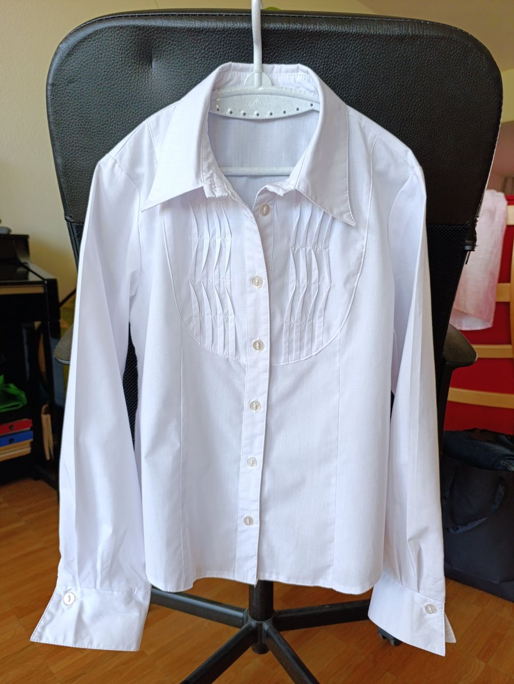 Camicette, T-shirt & Top: Mädchen Weisses Hemd, Gr 134-140 – Usato da Zürich venduto da mir_2kjl