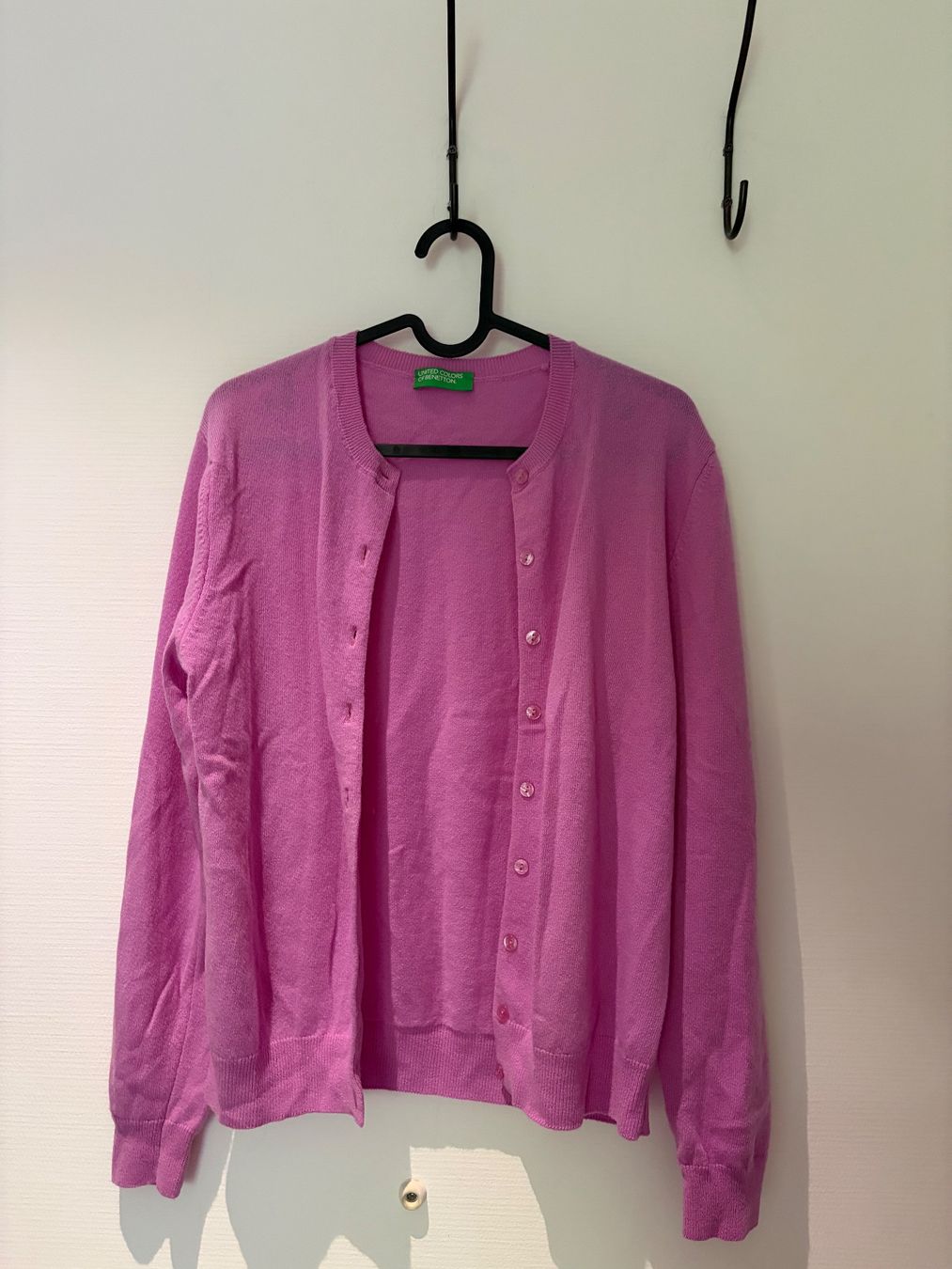 Benetton Giacche: BENETTON 100% Wool Cardigan New – Nuovo e nell'imballaggio originale da Zürich venduto da mon_ht6w