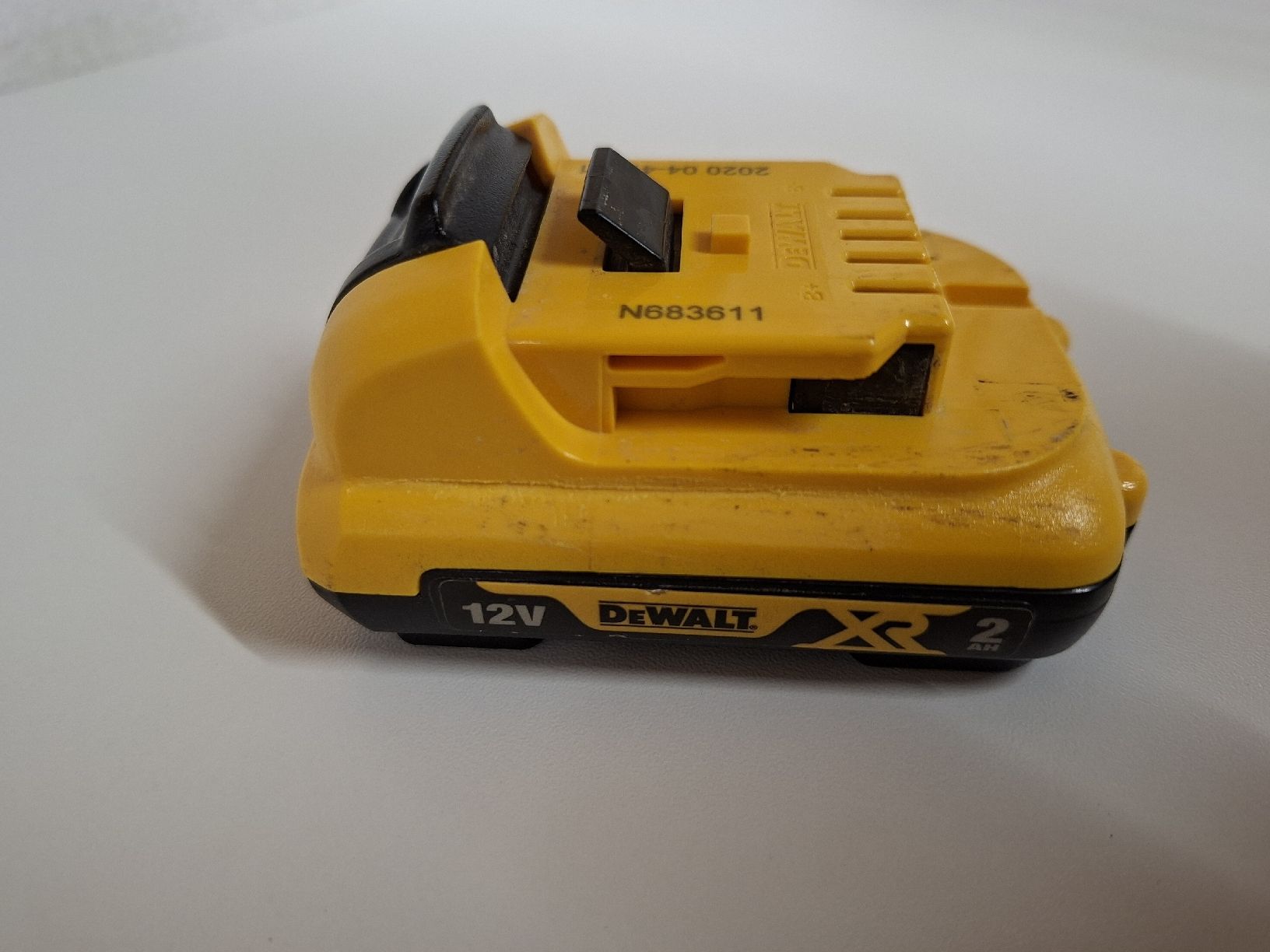 Dewalt Caricatori & Batterie: DeWalt Akku DCB127 10.8V 12V 2.0Ah – Difettoso da Au TG venduto da aatec_105 2