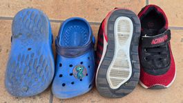 Baby Clogs + Turnschuhe Grösse 20+22