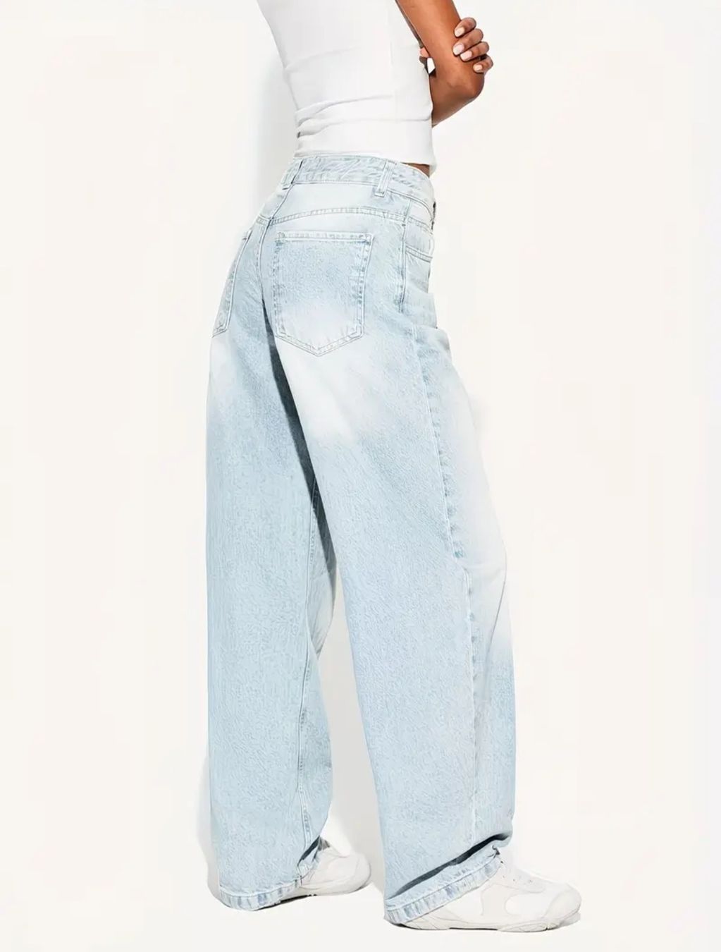 Jeans: Trendige, helle Jeans in Grösse L – Neu und originalverpackt aus Näfels von CH.Kchlineknopf 1