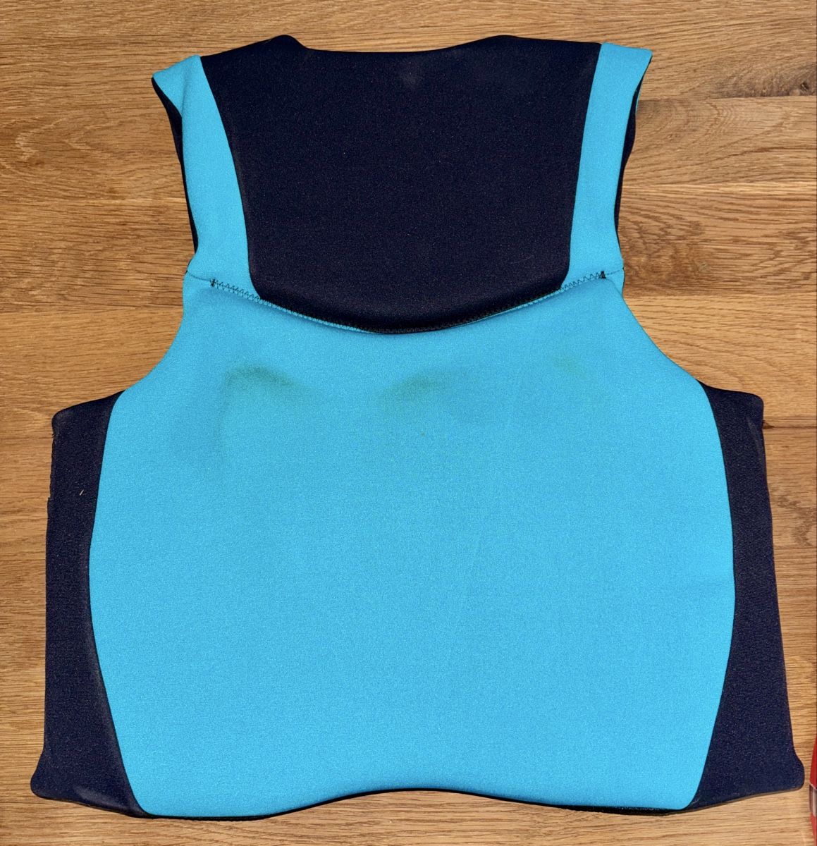Gonser Gilets de sauvetage: 1x getragene Schwimmweste Gr. M – D'occasion à Matzendorf par nuknuknuk 1