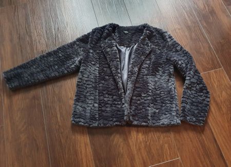 ab Fr. 1.- Kurzjacke aus Kunstpelz grau