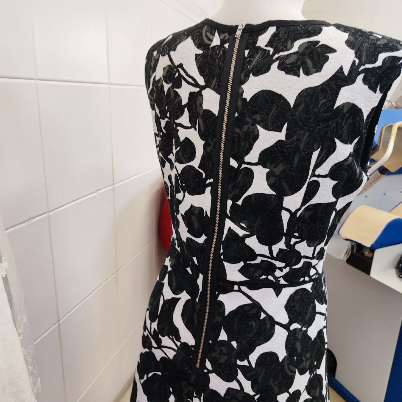 Vestiti: Damen Kleid Gr 40 – Nuovo (secondo la descrizione) da Langnau am Albis venduto da Judithsebi 3