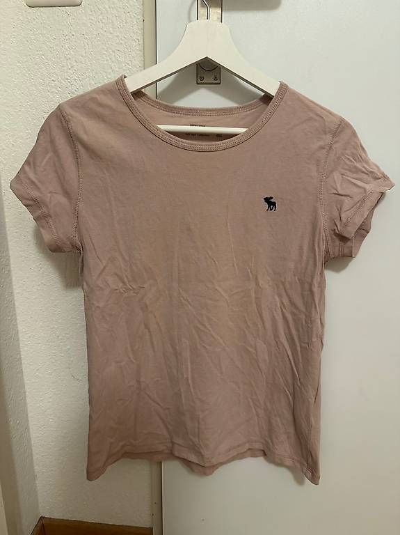 Maglioni & Felpe: Abercrombie 3xPullover/2x Shirt Grösse M – Usato da Pfäffikon SZ venduto da Melanie335 4