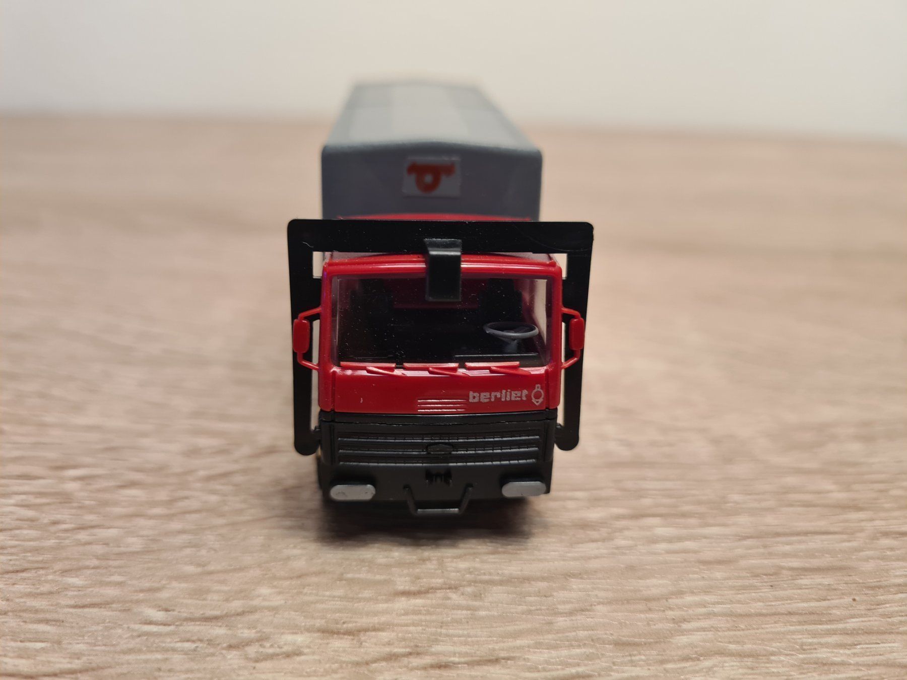Herpa Modellautos: Herpa LKW Spedition Wormser H0 – Gebraucht aus St-Aubin-Sauges von  2