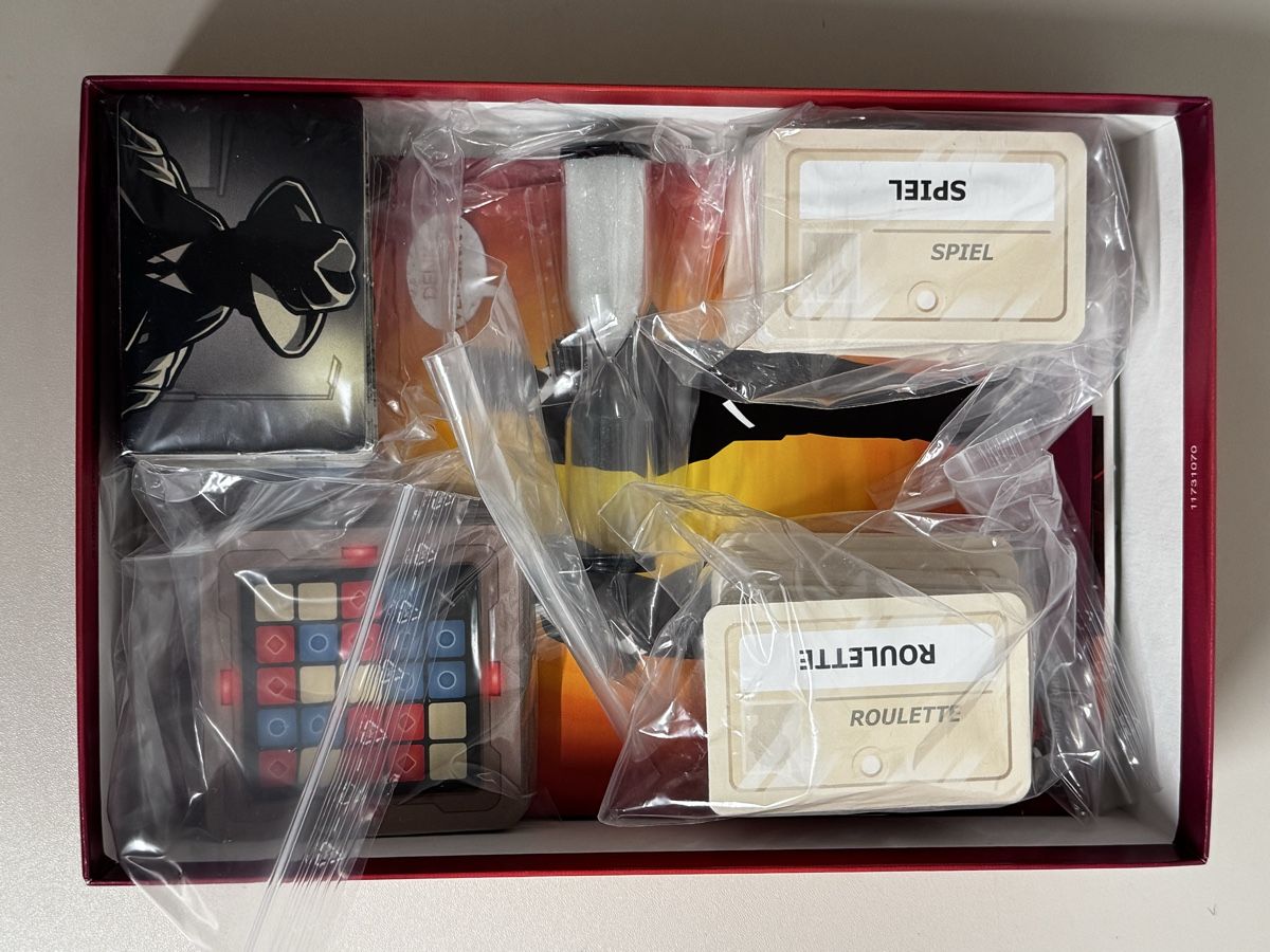 Giochi: Codenames Brettspiel VLADA CHVÁTIL NEU & Originalverpackt  – Nuovo e nell'imballaggio originale da Zürich venduto da Nobs1 2