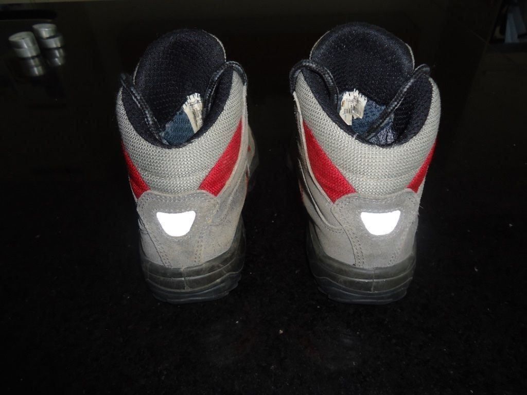 Lowa Scarpe da uomo: Lowa Core Tex Wanderschuhe in Grösse 32 – Usato da Wohlen AG venduto da Michi761 3