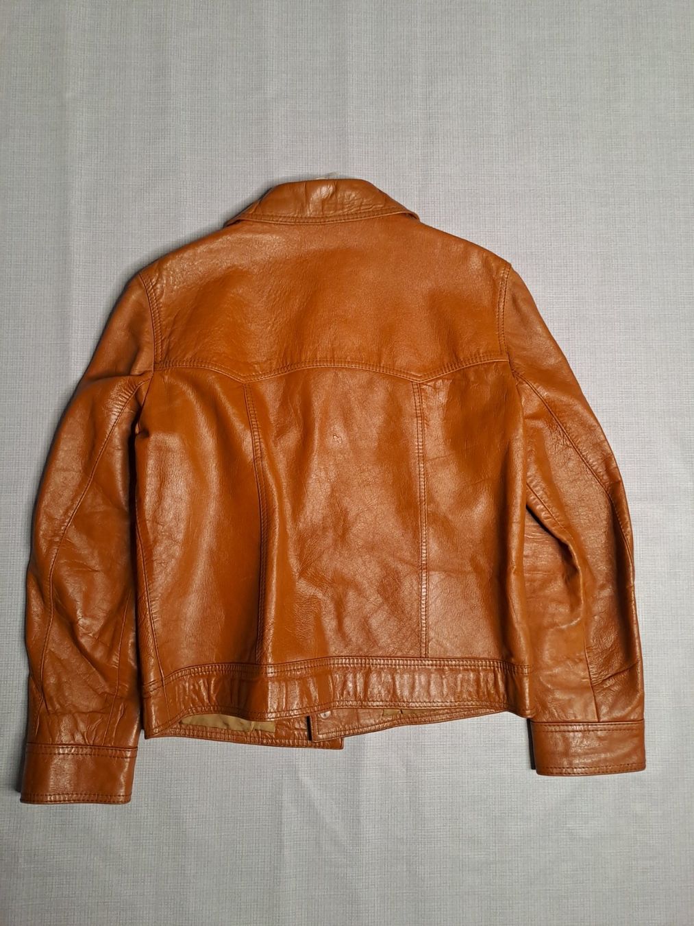 Jacken: Leder Jacke sehr Modern mit Seitentaschen – Gebraucht aus Capolago von LA.BOTTEGA 4