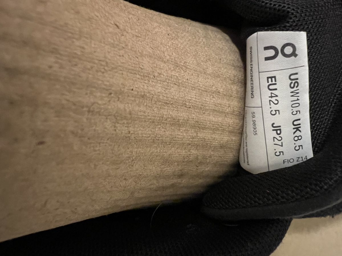 On Chaussures hommes: ON Cloud 6 Schuhe Schwarz Grösse 42.5 – Neuf (Voir description) à Chur par ZATO 8