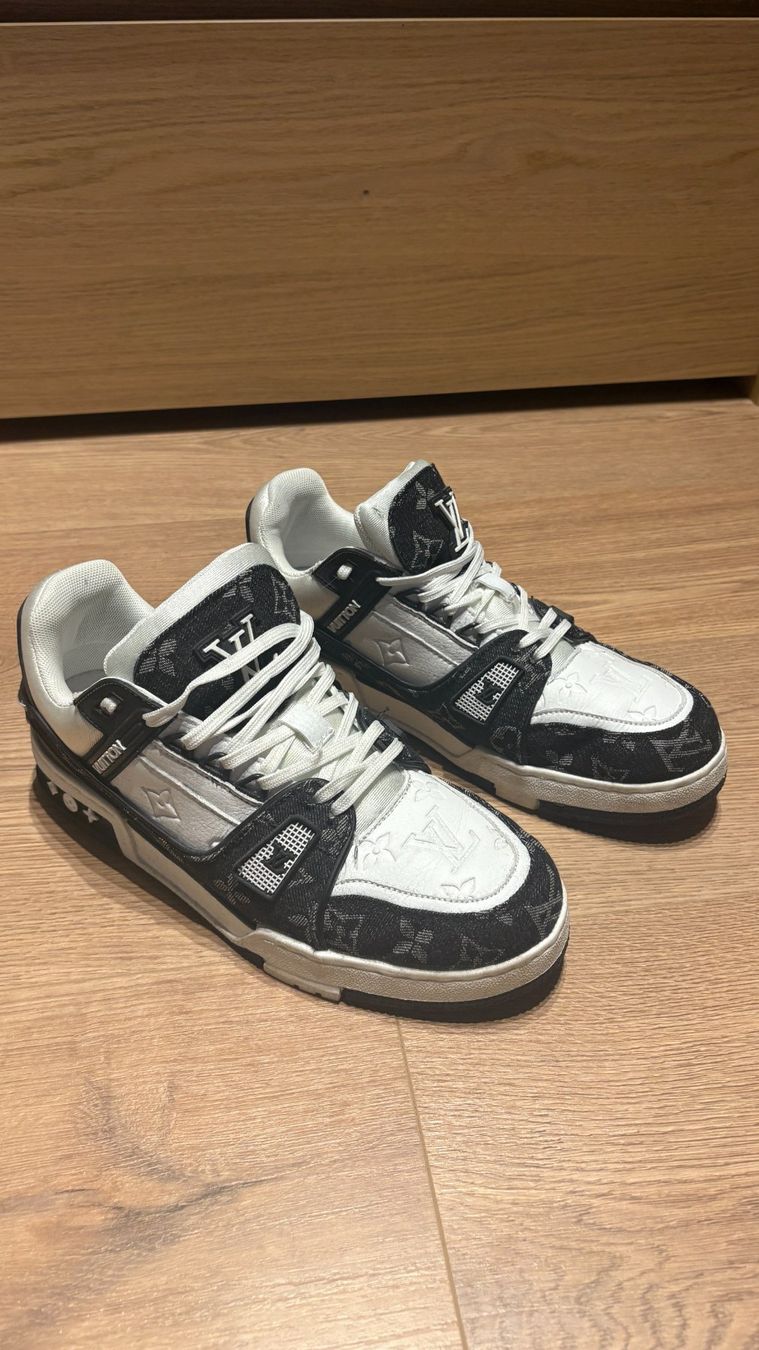 Louis Vuitton Chaussures hommes: Louis Vuitton LV Trainer – D'occasion à Kottwil par Michael.Herzog