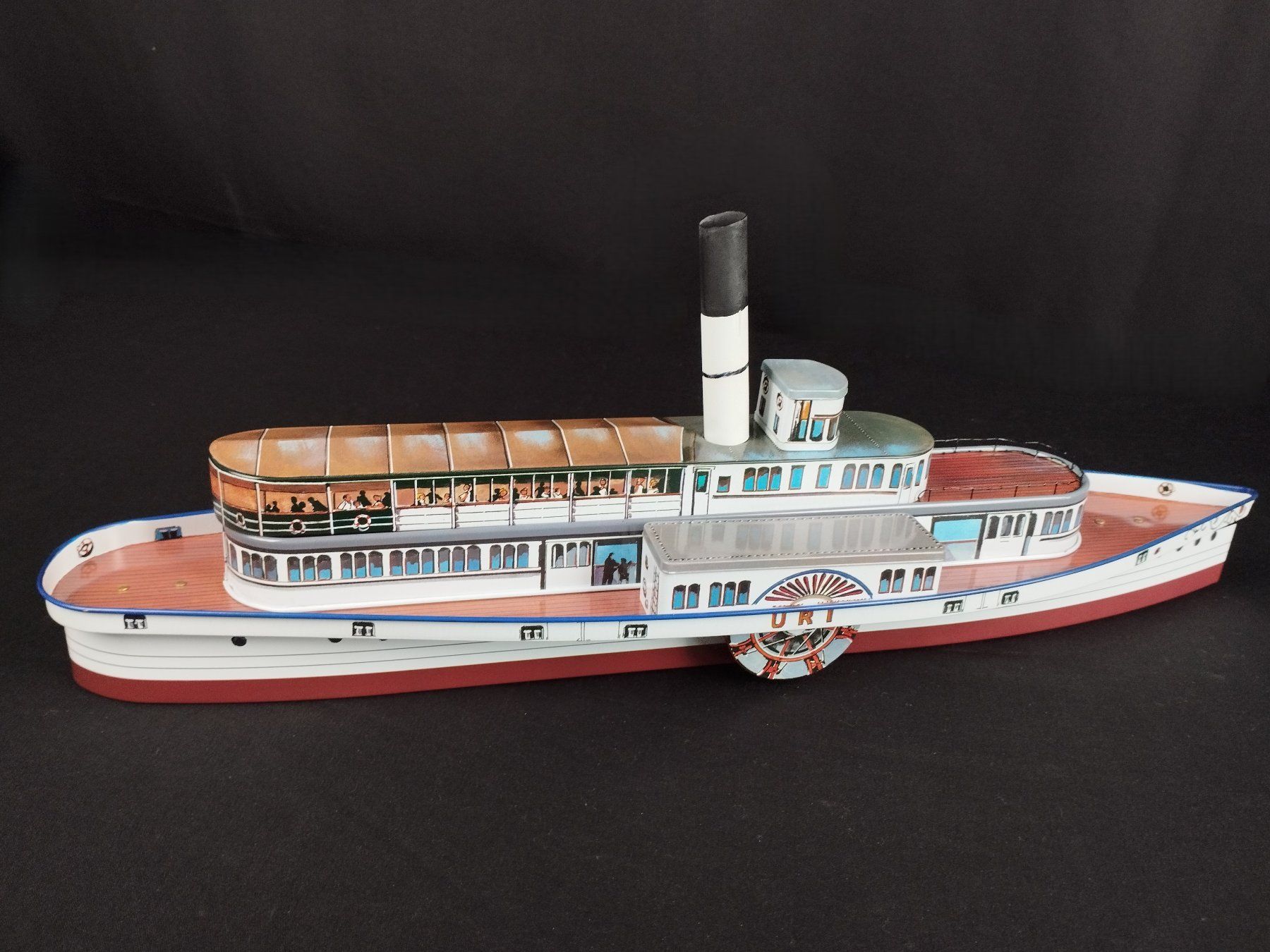 Kit di modellismo & Modellini statici: LÄCKERLI HUUS Basel Raddampfer Uri – Usato da Schübelbach venduto da Restwert_Schubelbach 3