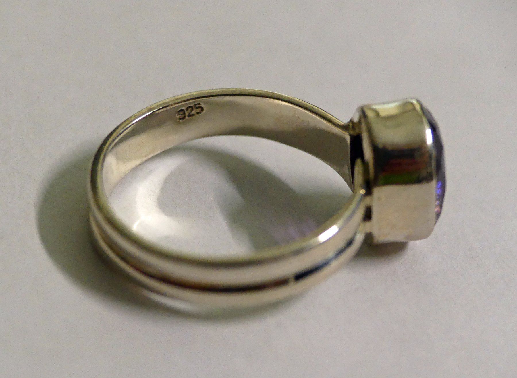 Ringe: Schöner 925 Silber Ring mit facettiertem Amethyst – Neu und originalverpackt aus Matten b. Interlaken von kero71 8