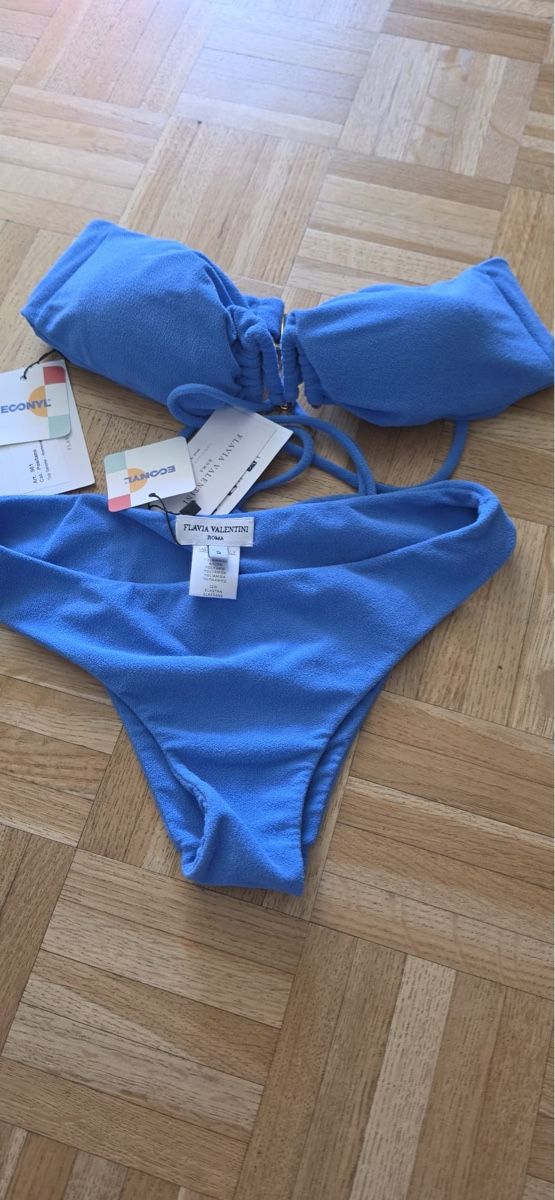 Tute: Neuer Bikini Flavia Valentini, Roma. Gr. S, Hellblau – Usato da St. Gallen venduto da mania03 1