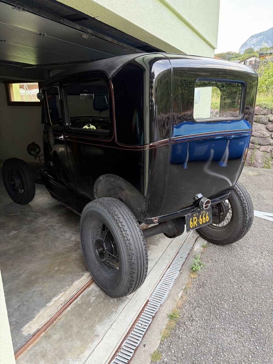 Ford (Usa) Automobili: Ford model A Tudor Sedan 1929 – Usato da Collonges venduto da Nivek_They5 1