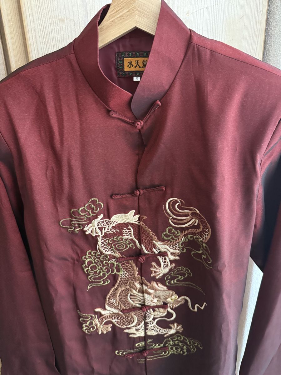 Giacche: Dragon Brocade Jacket Burgundy Size L – Usato da Zürich venduto da Eb_ 3