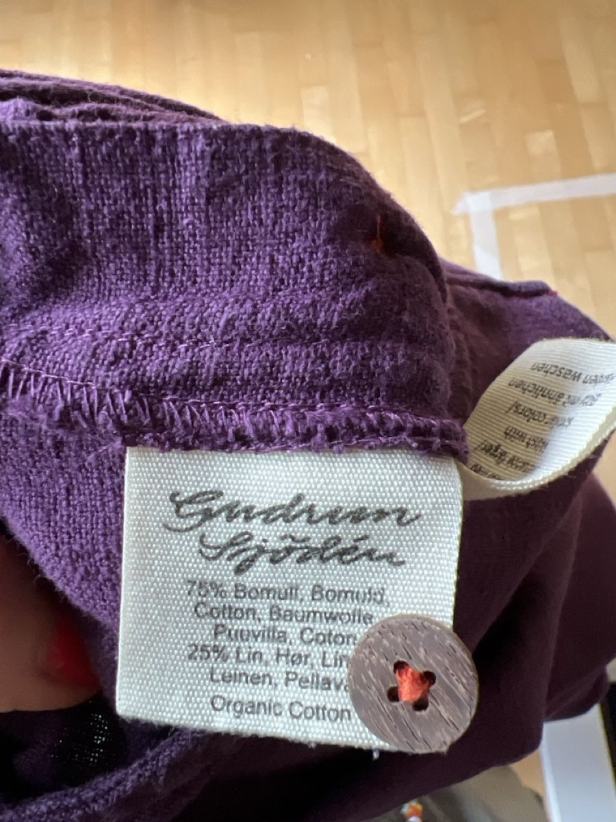 Tute: Gudrun Sjödén Latzhose Gr. M, Violett – Usato da Wallisellen venduto da sarinavs 6