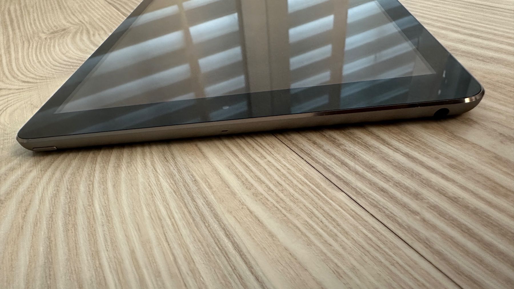 Apple Tablet PC: iPad Air 1. Generation A 1474 W-Lan – Usato da Gretzenbach venduto da Mega56 3