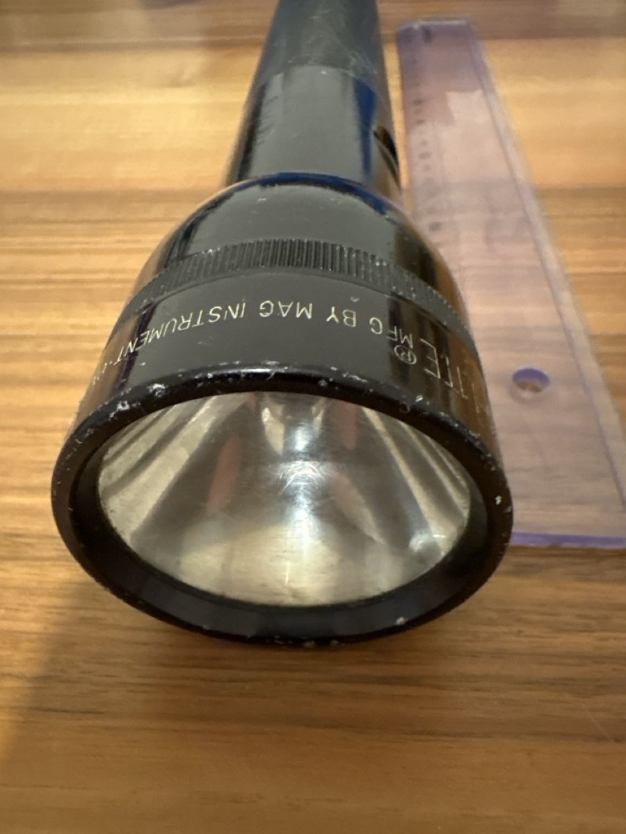 Lampade: Taschenlampe Maglite 3D schwarz gebraucht – Usato da st.gallen venduto da Garagen_Verkauf 1