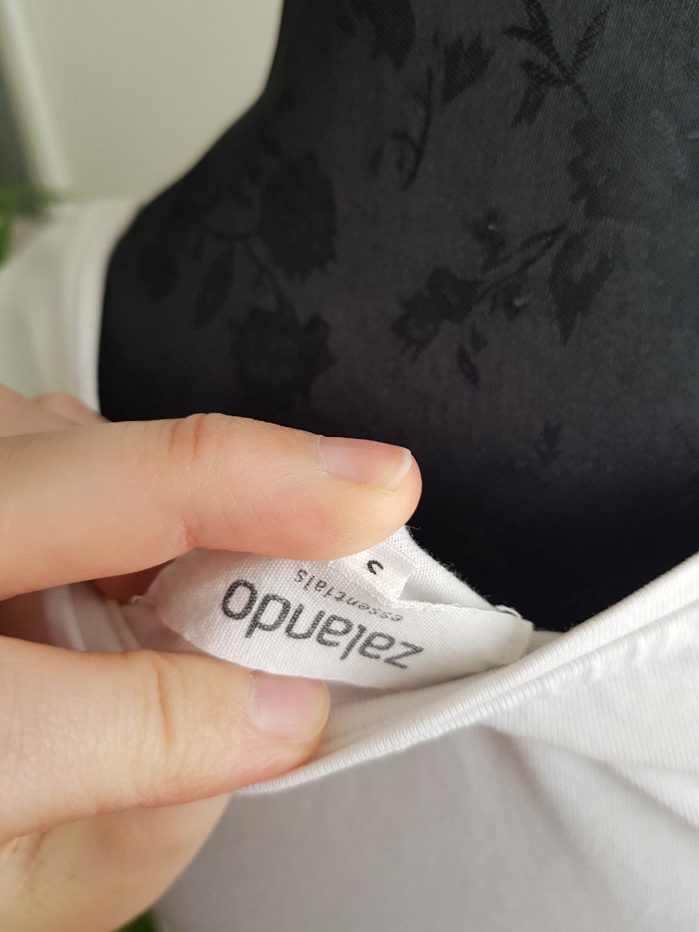 Lotti di vestiti: Kleiderpaket Gr. S 4 Pullis Shirt & Leggings – Usato da Nendeln venduto da Zopfie_ 3