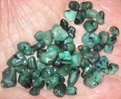 Mineralien Set L-5704 – Smaragd roh ca. 58 Karat