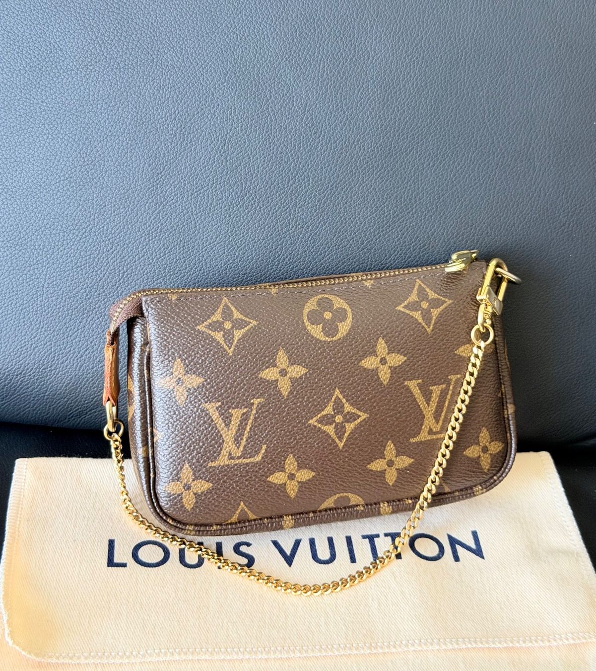 Louis Vuitton Taschen für Damen: Louis Vuitton Mini Pochette Accessoires – Gebraucht aus Reinach AG von gab_8s7m 2