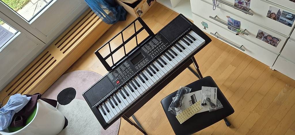 Strumenti musicali: Keyboard – Usato da Uitikon Waldegg venduto da sgrimmer