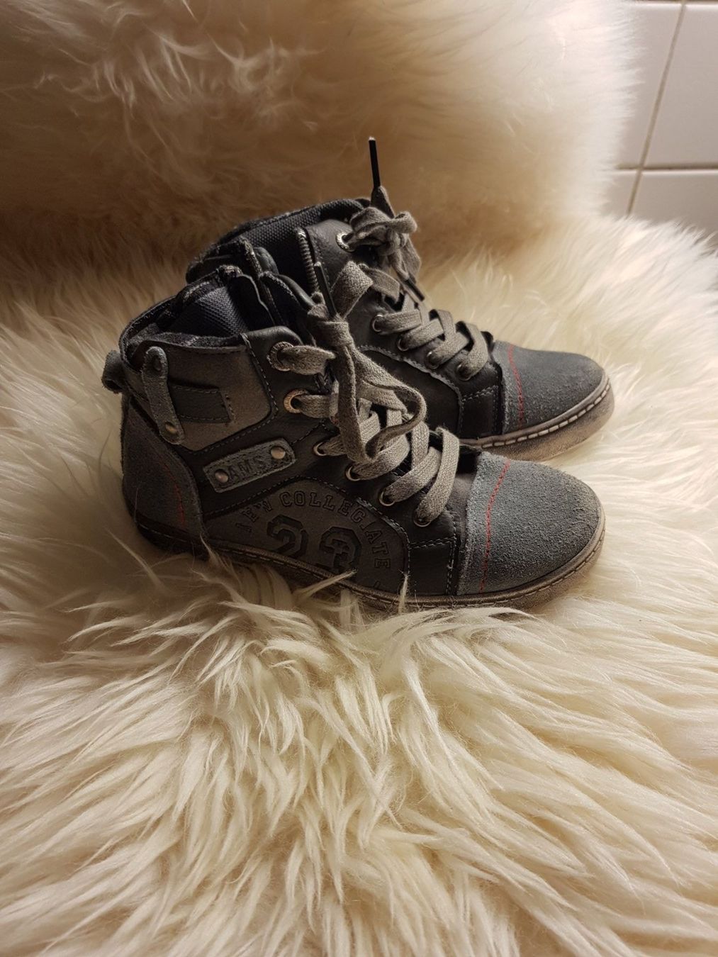 Scarpe per ragazzi: Leder Halbschuh  gr.31 – Usato da Cham venduto da Primles 2