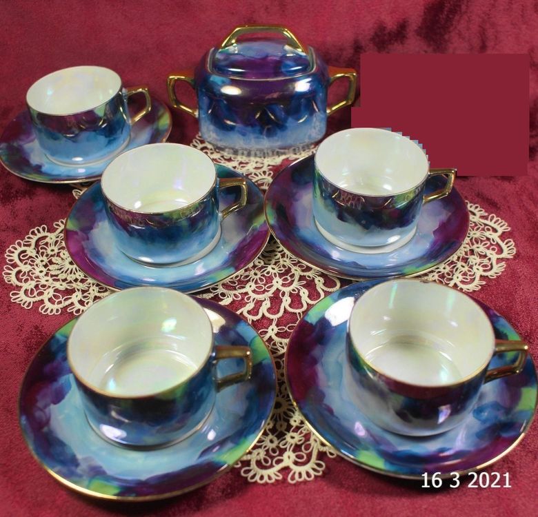 20-teiliges Porzellan-Teeset – Mit Goldblumen, Metallständer, 6 Tassen, Kanne (700 Ml), Geschenkbox